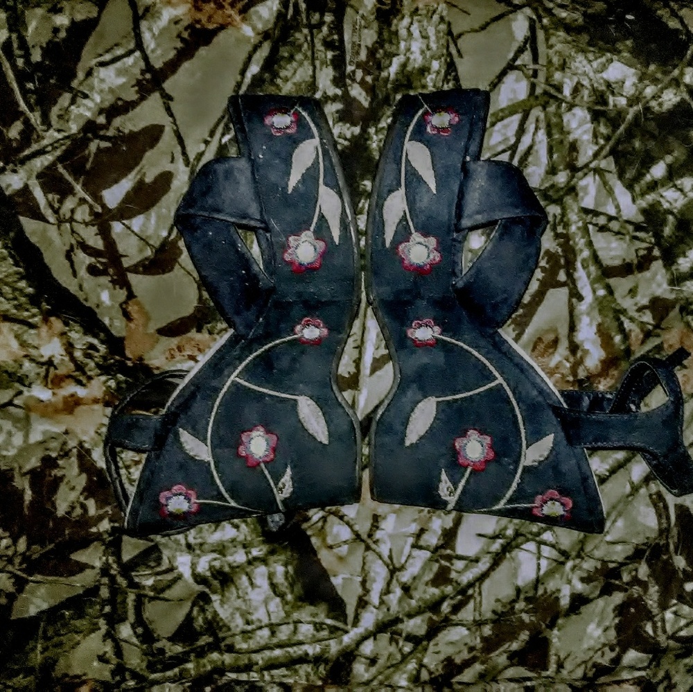 Woman's Shoes